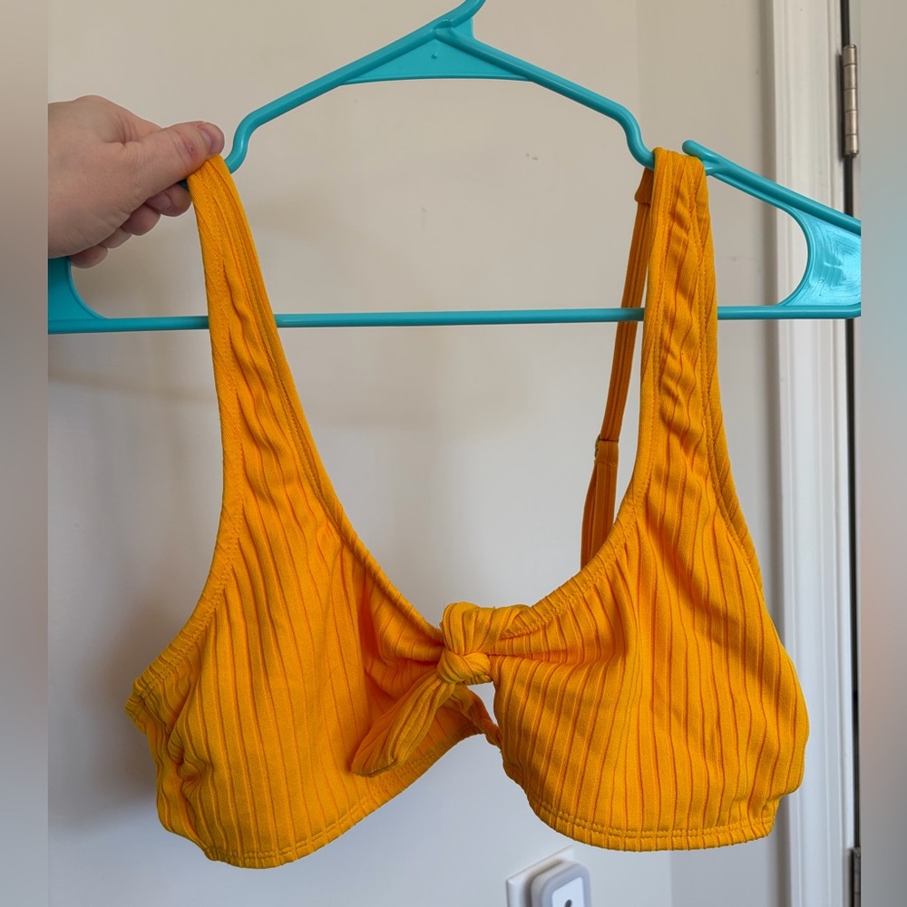 Xhilaration Sunny Yellow Bikini Top with keyhole detail